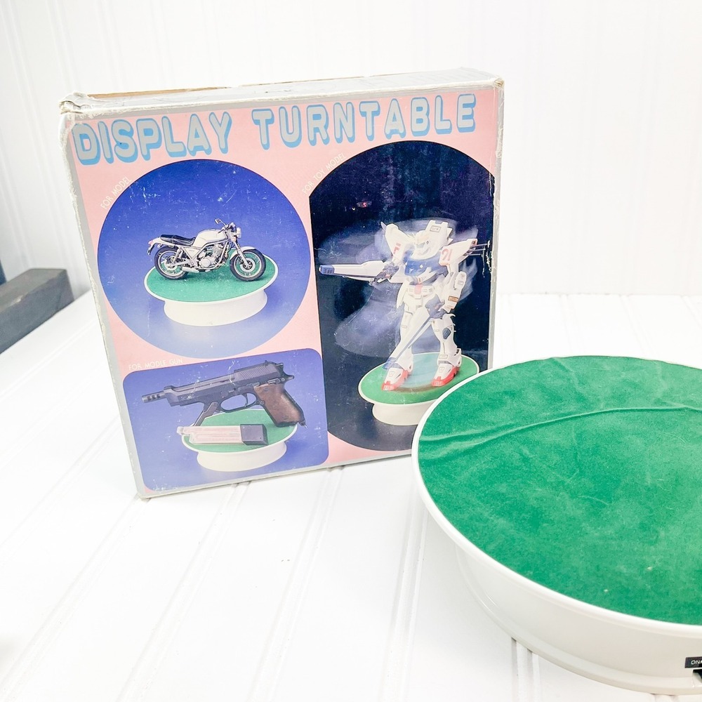 Batter Operated Display Turntable for Model, 200MM DIAMETER Works! Pat No 75777